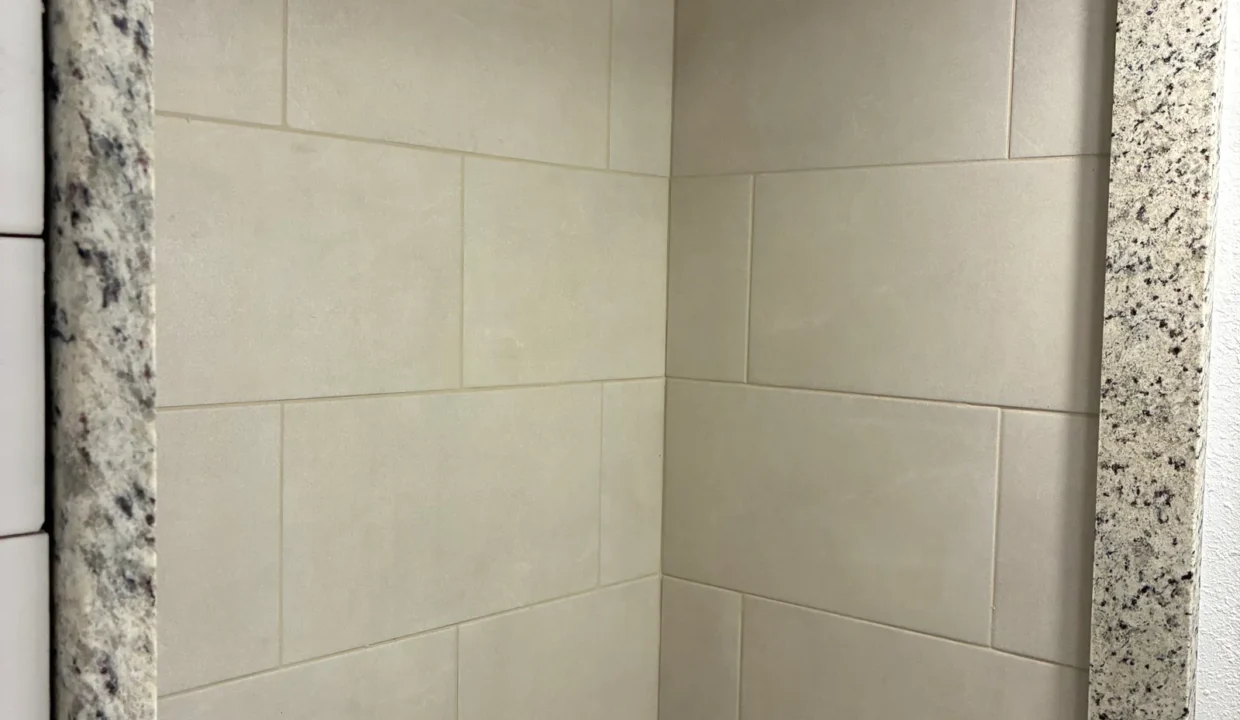 20251212_185254630_iOS