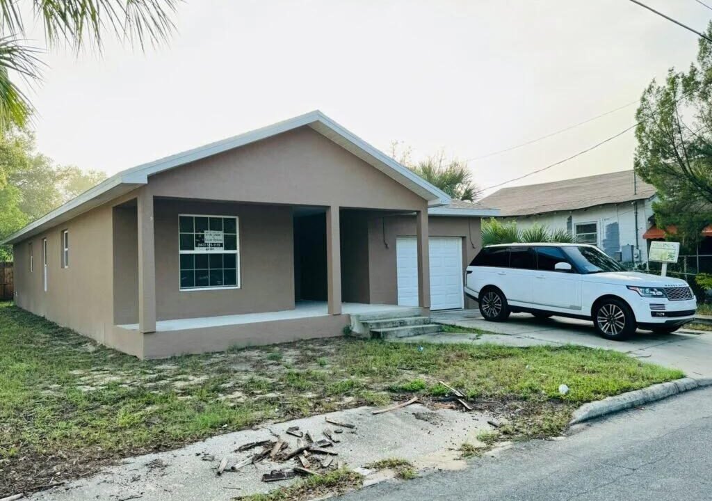 827-Florence-Ave-1024x768