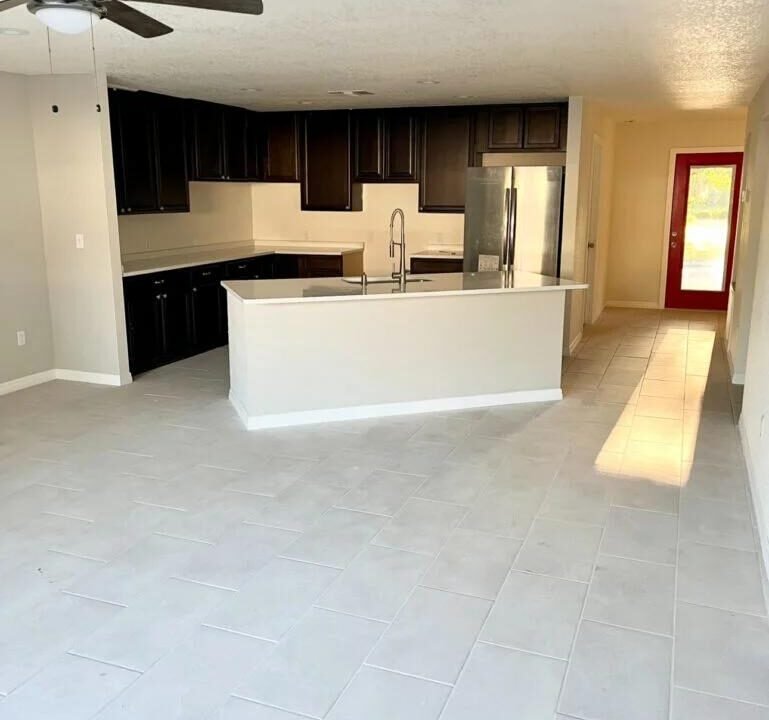 827-Florence-Ave14-769x1024