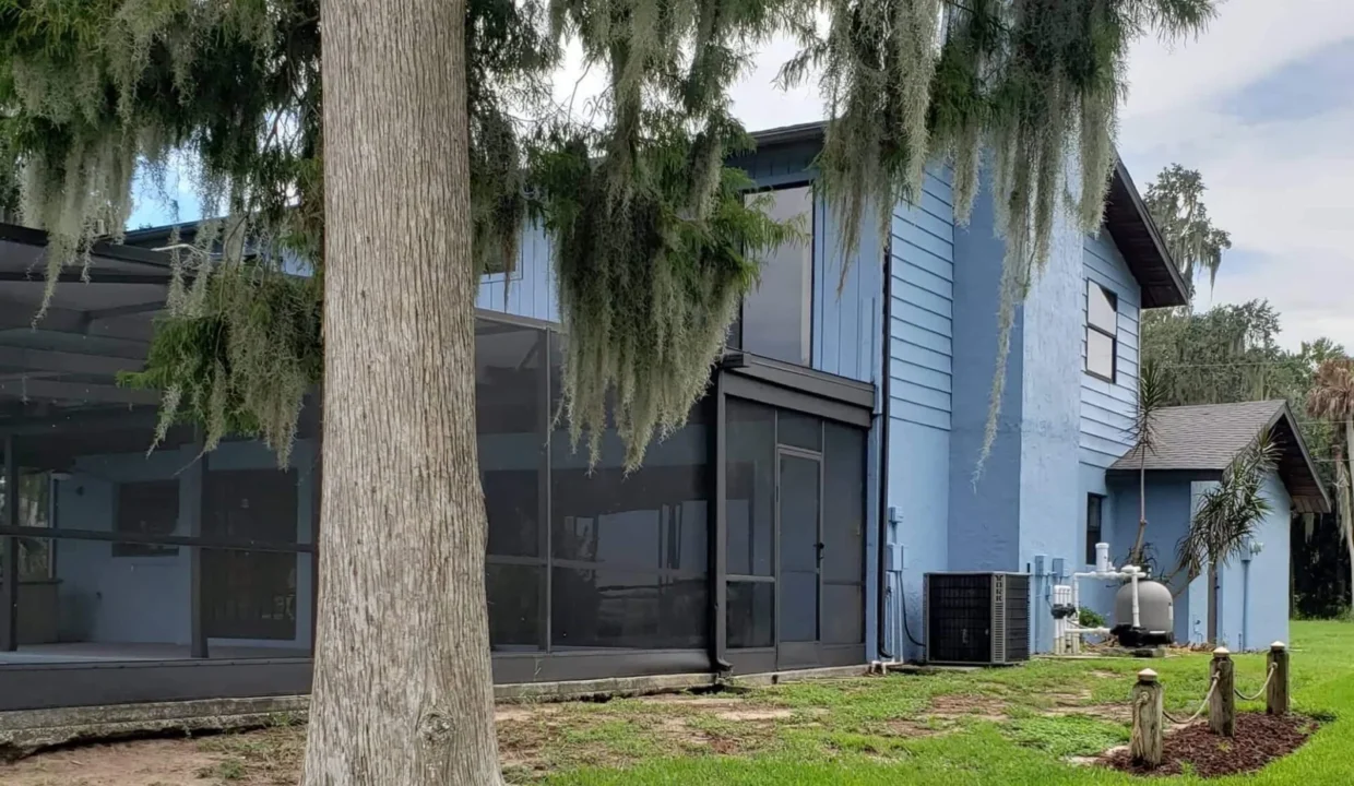 5060-Lake-Pierce-Dr16